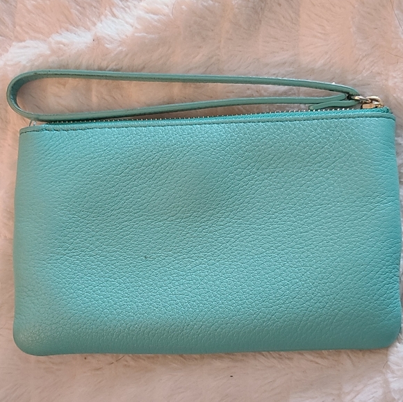 Kate Spade Wristlet - Picture 2 of 6